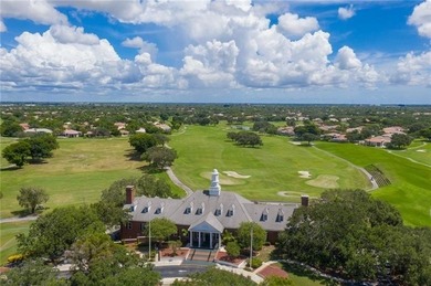 Welcome to Paradise. This beautiful coach home is in on TPC Eagle Trace in Florida - for sale on GolfHomes.com, golf home, golf lot