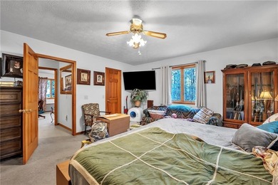 Nice 3 bedroom 2 bath home on wooded lot close to the country on Holiday Island Golf Course in Arkansas - for sale on GolfHomes.com, golf home, golf lot