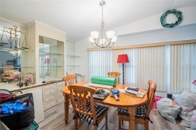 Welcome to Highland Fairways! This easy-to-maintain 2 bedroom, 2 on Highland Fairways Golf Club in Florida - for sale on GolfHomes.com, golf home, golf lot