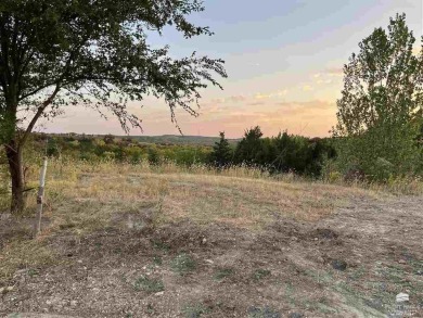This beautiful 1.5 acre lot is located on the west side of on Colbert Hills Golf Course in Kansas - for sale on GolfHomes.com, golf home, golf lot
