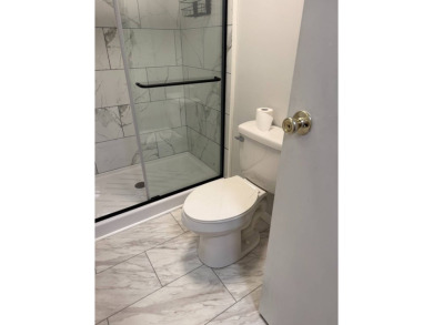 THIS LOVELY, 2/2 MANUFACTURED HOME IS ON LEASED LAND.  MONTHLY on Pine Lakes Country Club in Florida - for sale on GolfHomes.com, golf home, golf lot