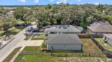 Under contract-accepting backup offers. SELLER GIVING $5,000 IN on Twin Brooks Golf Course in Florida - for sale on GolfHomes.com, golf home, golf lot