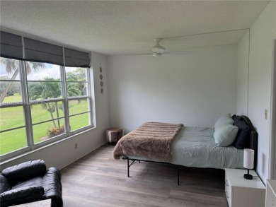 Welcome to this well-maintained 2-bedroom, 2-bathroom condo on Palm-Aire Country Club and Resort - The Oaks in Florida - for sale on GolfHomes.com, golf home, golf lot