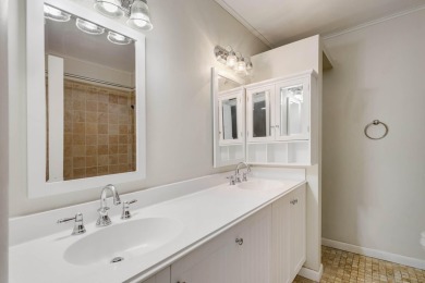 Welcome to this charming 2-bedroom townhouse nestled in a serent on Fountains Golf and Country Club in Florida - for sale on GolfHomes.com, golf home, golf lot