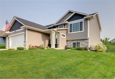This home shines from the moment you walk into the bright and on New Prague Golf Club in Minnesota - for sale on GolfHomes.com, golf home, golf lot
