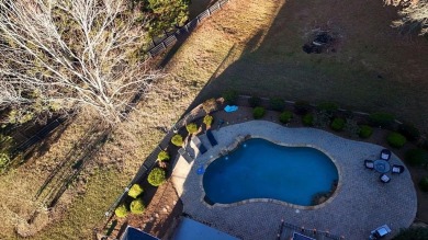 Beautiful CUSTOM-BUILT RANCH-style home on 2.94 acres! Primary on Hawks Ridge Golf Club in Georgia - for sale on GolfHomes.com, golf home, golf lot