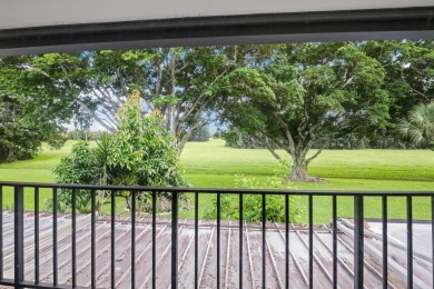 Welcome to this charming 2-bedroom townhouse nestled in a serent on Fountains Golf and Country Club in Florida - for sale on GolfHomes.com, golf home, golf lot