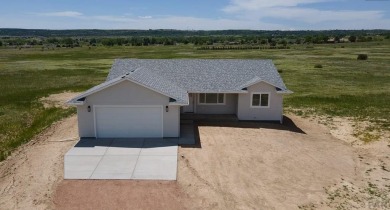 Fantastic open floor plan ranch home. Walkout basement partially on Hollydot Golf Course in Colorado - for sale on GolfHomes.com, golf home, golf lot