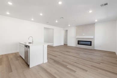 Quick move in! Rates as low as 3.99% 7/6 ARM at no cost to the on Copper Rock Golf Course in Utah - for sale on GolfHomes.com, golf home, golf lot