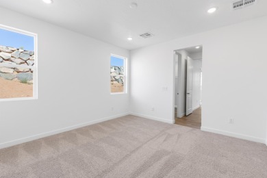 Quick move in! Rates as low as 3.99% 7/6 ARM at no cost to the on Copper Rock Golf Course in Utah - for sale on GolfHomes.com, golf home, golf lot