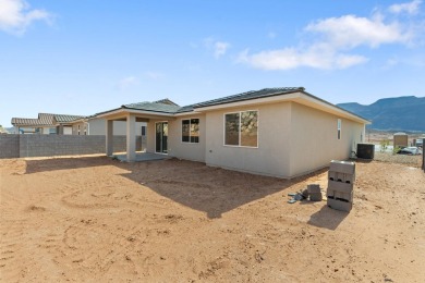 Quick move in! Rates as low as 3.99% 7/6 ARM at no cost to the on Copper Rock Golf Course in Utah - for sale on GolfHomes.com, golf home, golf lot