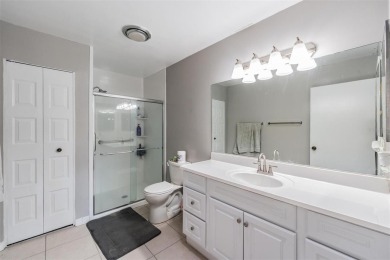 Short Sale. Spacious 2-bedroom, 2-bath, 2-car garage home in Sun on Caloosa Greens Executive Golf Course in Florida - for sale on GolfHomes.com, golf home, golf lot