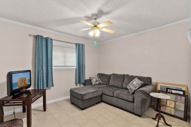 Separate400 sq ft guest house with a kitchenette, full bathroom on South Padre Island Golf Club in Texas - for sale on GolfHomes.com, golf home, golf lot