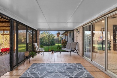 Separate400 sq ft guest house with a kitchenette, full bathroom on South Padre Island Golf Club in Texas - for sale on GolfHomes.com, golf home, golf lot