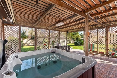 Separate400 sq ft guest house with a kitchenette, full bathroom on South Padre Island Golf Club in Texas - for sale on GolfHomes.com, golf home, golf lot