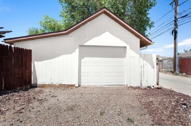 Charming Updated Home Near CMU & Lincoln Park Ideally located in on Lincoln Park Golf Course in Colorado - for sale on GolfHomes.com, golf home, golf lot