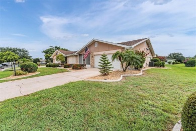 Short Sale. Spacious 2-bedroom, 2-bath, 2-car garage home in Sun on Caloosa Greens Executive Golf Course in Florida - for sale on GolfHomes.com, golf home, golf lot