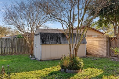 Separate400 sq ft guest house with a kitchenette, full bathroom on South Padre Island Golf Club in Texas - for sale on GolfHomes.com, golf home, golf lot