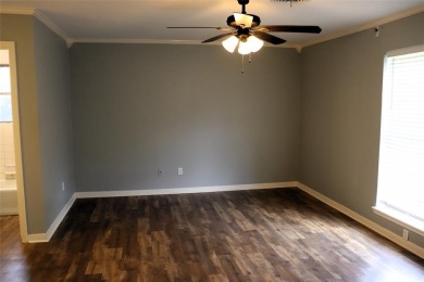 Beautifully updated 4-bedroom, 2-bath, 2-car garage home on Wright Park Municipal Golf Course in Texas - for sale on GolfHomes.com, golf home, golf lot