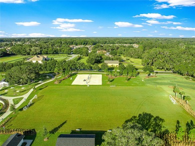 New Luxury Vinyl Flooring !! Freshly Painted !! Roof 2020 !! on The Links of Spruce Creek in Florida - for sale on GolfHomes.com, golf home, golf lot