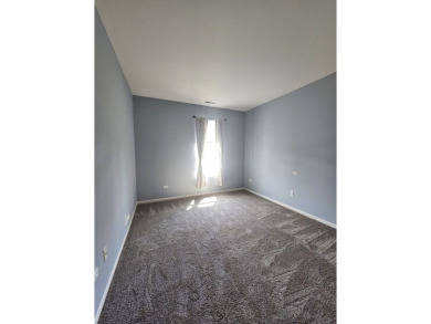 Sharp End unit, 2 bedrooms, 2 baths, move in and enjoy all that on Whisper Creek Golf Club in Illinois - for sale on GolfHomes.com, golf home, golf lot