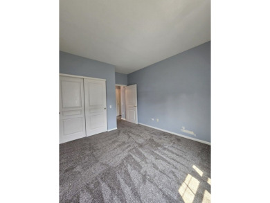Sharp End unit, 2 bedrooms, 2 baths, move in and enjoy all that on Whisper Creek Golf Club in Illinois - for sale on GolfHomes.com, golf home, golf lot