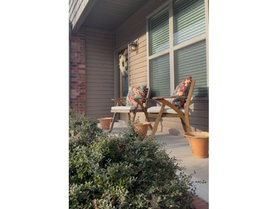 Looking for a 2-bed home in Bella Vista with easy I-49 access on Bella Vista Country Club - Highlands in Arkansas - for sale on GolfHomes.com, golf home, golf lot