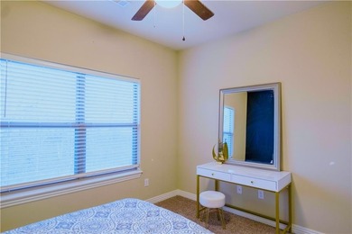 Looking for a 2-bed home in Bella Vista with easy I-49 access on Bella Vista Country Club - Highlands in Arkansas - for sale on GolfHomes.com, golf home, golf lot