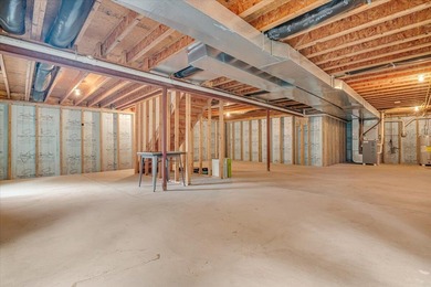 REDUCED!! Discover this beautifully maintained 4-bedroom, 3-bath on Country Club of the Poconos Golf Course in Pennsylvania - for sale on GolfHomes.com, golf home, golf lot