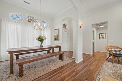 Don't miss this beautifully updated home offering a 3-car garage on Bella Vista - Metfield Golf Complex and Country Club in Arkansas - for sale on GolfHomes.com, golf home, golf lot