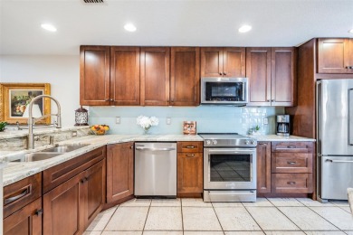 Hunter's Green.....pletely renovated and maintenance free Villa on Hunters Green Country Club in Florida - for sale on GolfHomes.com, golf home, golf lot