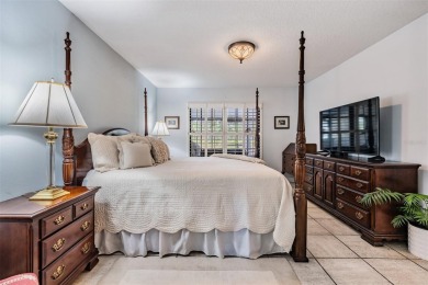 Hunter's Green.....pletely renovated and maintenance free Villa on Hunters Green Country Club in Florida - for sale on GolfHomes.com, golf home, golf lot