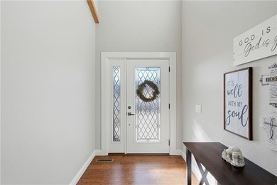 Elegant, updated 1,976 sq ft home offering sweeping views of on Holiday Island Executive Golf Course in Arkansas - for sale on GolfHomes.com, golf home, golf lot