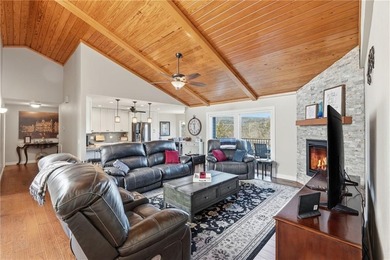 Elegant, updated 1,976 sq ft home offering sweeping views of on Holiday Island Executive Golf Course in Arkansas - for sale on GolfHomes.com, golf home, golf lot