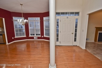 WELL-MAINTAINED 3bd/3.5ba END UNIT Townhome in the highly on The Club At Morgan Hill in Pennsylvania - for sale on GolfHomes.com, golf home, golf lot