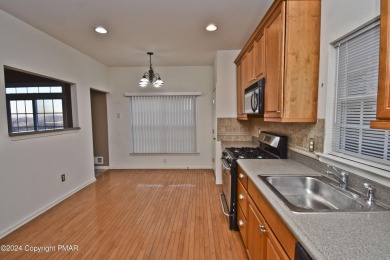 WELL-MAINTAINED 3bd/3.5ba END UNIT Townhome in the highly on The Club At Morgan Hill in Pennsylvania - for sale on GolfHomes.com, golf home, golf lot