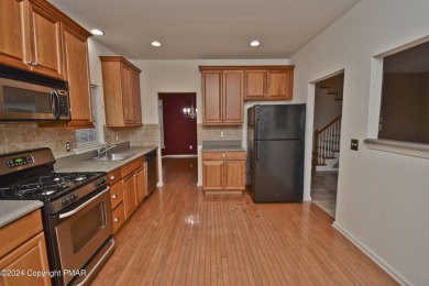 WELL-MAINTAINED 3bd/3.5ba END UNIT Townhome in the highly on The Club At Morgan Hill in Pennsylvania - for sale on GolfHomes.com, golf home, golf lot