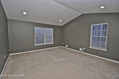WELL-MAINTAINED 3bd/3.5ba END UNIT Townhome in the highly on The Club At Morgan Hill in Pennsylvania - for sale on GolfHomes.com, golf home, golf lot