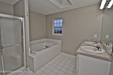 WELL-MAINTAINED 3bd/3.5ba END UNIT Townhome in the highly on The Club At Morgan Hill in Pennsylvania - for sale on GolfHomes.com, golf home, golf lot