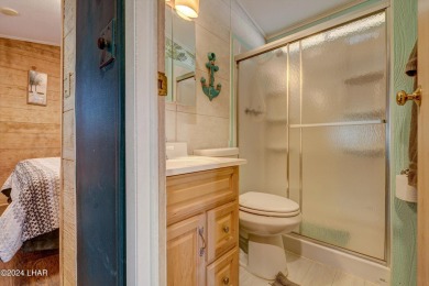 On leased land - Lakeview Escape - Fully Furnished, Steps from on London Bridge Golf Course in Arizona - for sale on GolfHomes.com, golf home, golf lot