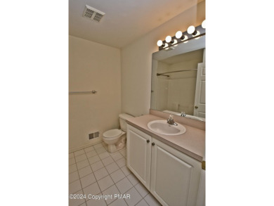WELL-MAINTAINED 3bd/3.5ba END UNIT Townhome in the highly on The Club At Morgan Hill in Pennsylvania - for sale on GolfHomes.com, golf home, golf lot