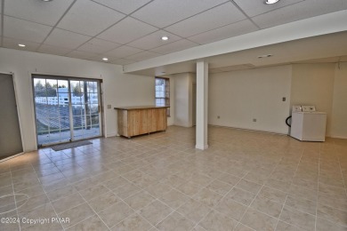WELL-MAINTAINED 3bd/3.5ba END UNIT Townhome in the highly on The Club At Morgan Hill in Pennsylvania - for sale on GolfHomes.com, golf home, golf lot