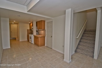 WELL-MAINTAINED 3bd/3.5ba END UNIT Townhome in the highly on The Club At Morgan Hill in Pennsylvania - for sale on GolfHomes.com, golf home, golf lot