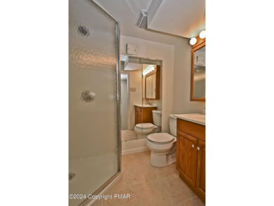 WELL-MAINTAINED 3bd/3.5ba END UNIT Townhome in the highly on The Club At Morgan Hill in Pennsylvania - for sale on GolfHomes.com, golf home, golf lot
