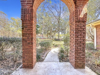 STUNNING FULLY REMODELED GOLF COURSE HOME IN MAGNOLIA POINT! on Magnolia Point Golf and Country Club in Florida - for sale on GolfHomes.com, golf home, golf lot