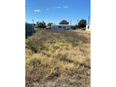 Come take a look at this great lot perfect for a mobile or tiny on Horseshoe Bend Country Club in Texas - for sale on GolfHomes.com, golf home, golf lot