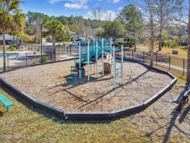 Luxury Estate Home In Golf Community! A Spacious 4-bedroom Home on St. Johns Golf Club in Florida - for sale on GolfHomes.com, golf home, golf lot