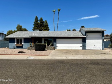 Here is your opportunity to own this rare 3-bedroom home with on Bellaire Golf Club in Arizona - for sale on GolfHomes.com, golf home, golf lot