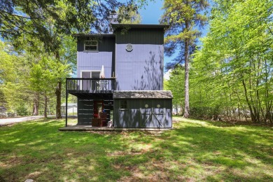 Tastefully renovated three Bedroom two bathroom home in amenity on Thornhurst Country Club in Pennsylvania - for sale on GolfHomes.com, golf home, golf lot