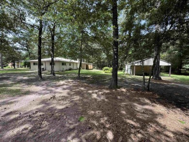 Beautiful updated home in Village Mills with over 1600 square on Wildwood Golf Course in Texas - for sale on GolfHomes.com, golf home, golf lot